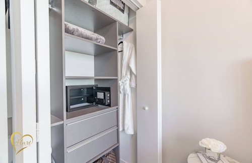 Downtown Miami Condo | Downtown Miami Luxury Penthouse with Stunning Bay Views
