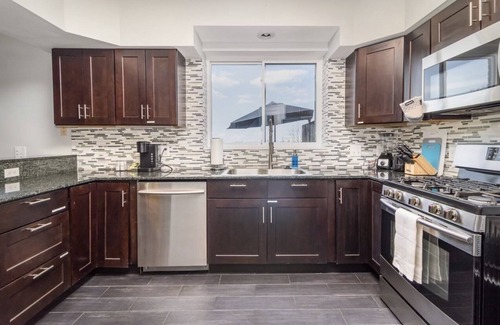 East Price Hill House | Downtown Skyline View- Cincinnati