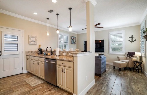 Lincolnville House | Downtown St. Augustine Escape – Walk to Sites, Parking, Pet Friendly, BBQ