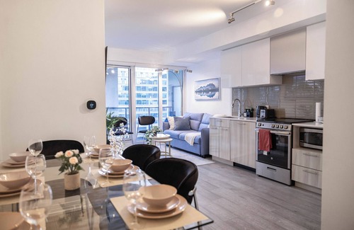 Church and Wellesley Condo | Downtown Suite: Steps from Eaton
