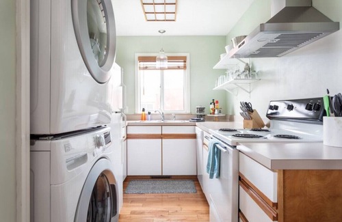 Traverse City House | Downtown TC Townhouse - Steps to TART Trail