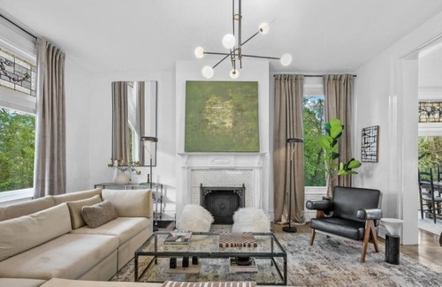 Crafton House | Downtown Victorian Mansion
