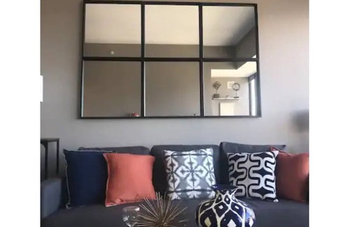 Inner Harbor Condo | Downtowns 1st Skyscaper!Cozy home w/Gym & Parking!