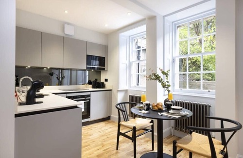 West End Apartment | Drakon Suite - City Centre 1 Bed Studio Apartment