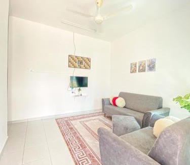Bukit Kuang House | Dramayu Homestay