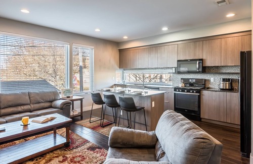Curtis Park House | Dream Pad: 3BR Townhouse-heart of RiNo w/private garage - Sleeps 10!