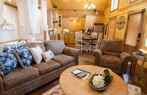 Hochatown Cabin | Dream Weaver by Blue Beaver Luxury Cabins