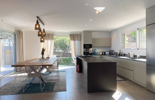 Evgiros Villa | Dreamscape Villa Oneiro - Your Gateway to Seaside Luxury in Sivota