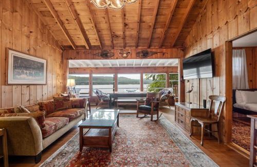 Brant Lake House | Dreamy Paradise Point