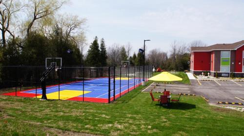 Central Huron Hotel | Dreamz Inn
