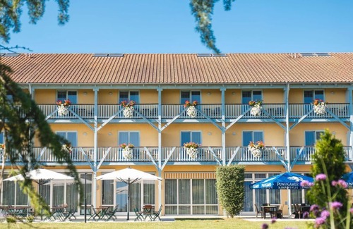 Gnas House | Dreibettzimmer mit Balkon - Jufa Hotel Vulkanland Sport-resort