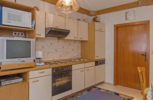 Hinterstoder Apartment | Dreibettzimmer mit Dusche, WC - Ferienhof Bruderhof