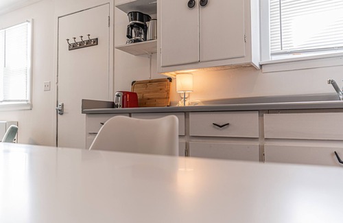 Southampton Apartment | Driftwood Haus