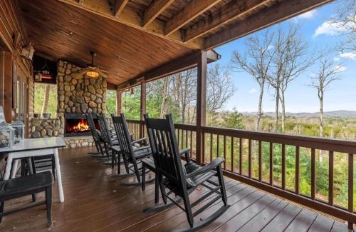 Morganton House | Drink Up The View - Full Mountain Views