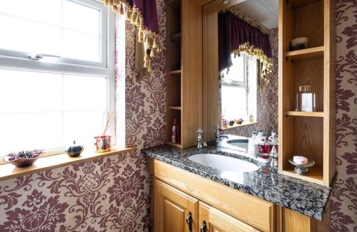 Hillsborough Bed & Breakfast | Drum Manor