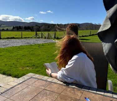 Banchory Apartment | Drumhead Cottage Finzean, Banchory Aberdeenshire Self Catering with Hot Tub