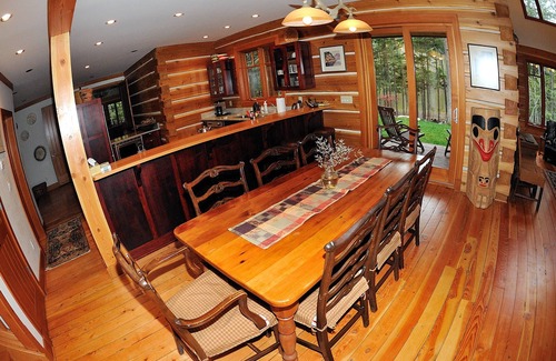D'Arcy Cabin | Drumkeeran House - Magnificent Lakefront and Mountain Log Lodge - 5 Star Luxury