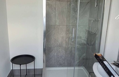 Darragh Apartment | Drumquin Accommodation - Full property
