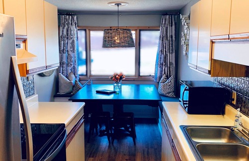 Helen House | DT Helen on River Sleep 10-14, 3-4BR, 2-3.5BA Yonah View: Das Mahlberg Gastehaus