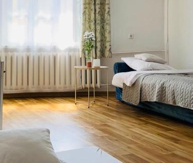 Namysłow Apartment | Duży apartament z kuchnią i łazienką