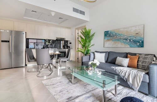 Jadaf Apartment | Dubai Burj Khalifa Skyline View Corner Suite with Huge Balcony!