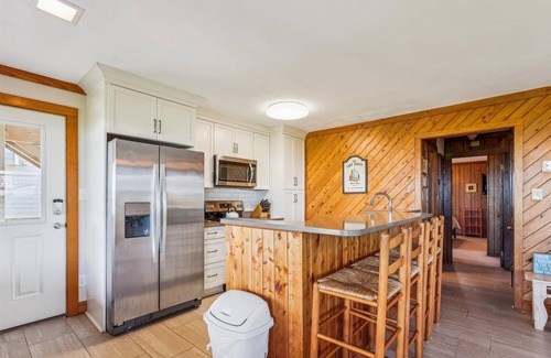 Duck House | DUCK HOUSE - OCEANFRONT! New for 2025!