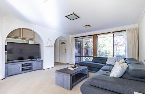 Sussex Inlet House | Duck Inn