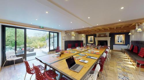 Tamerville Villa | Duckerie 55 pers 5 Gîtes jacuzzi, 15min Mer