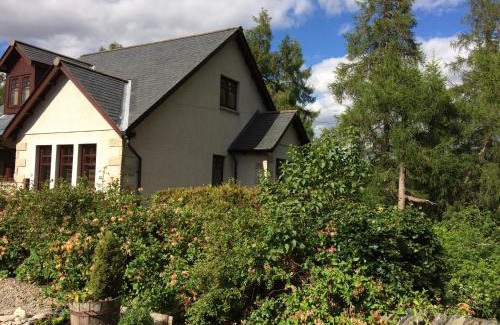 Newtonmore House | Dullatur