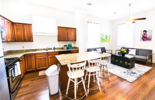 Treme House | Dumaine Cozy Home - 3 bed close to QTR
