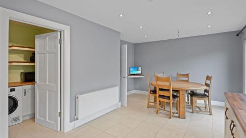 Kingscourt House | Dun Na Caraige