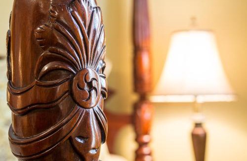 Queens Square Hotel | Dundee Arms Inn