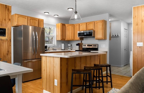 Empire House | Dune Hideaway: On Little Glen Lake