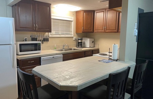 Saunders Lake House | Dune Riders Dream - Direct Dune Access - 2 Bdr 1 Ba Sleeps 5