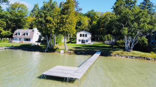 Empire House | Dune View Cottage on Little Glen