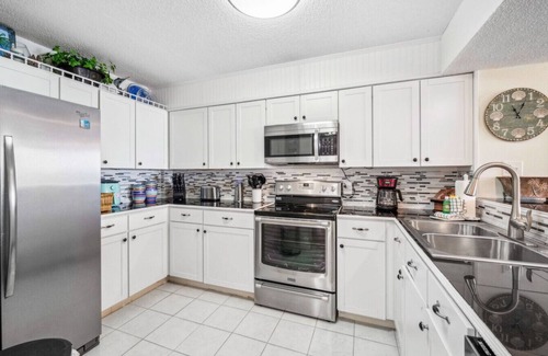 Gulf Lagoon Beach Apartment | Dunes of Panama B205