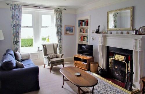 Isle of Arran House | Dunmaghlas