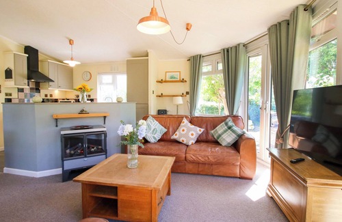Montgomery Cottage | DUNROMIN, pet friendly, with a garden in Montgomery