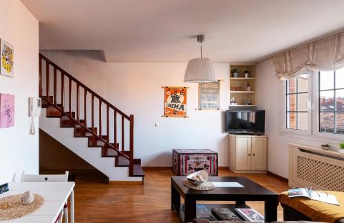 Distrito Oeste Apartment | Duplex 21, alojamiento cerca de la playa con WIFI
