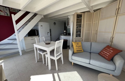 Saint-Jacques Apartment | Duplex 50m from beach - 4/5 people - Parking