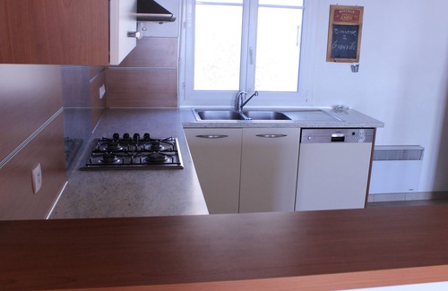 Granville Apartment | Duplex apartment facing the fishing port in downtown Granvillle