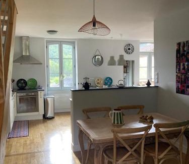 Castelnaud-la-Chapelle Apartment | Duplex-Au château ambulant-au bord de la Dordogne