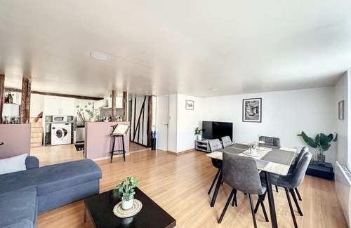 Chalons-en-Champagne Apartment | Duplex Cosy 85 m² hypercentre de Châlons-en-Champagne- Place de la République