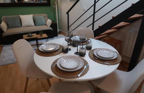 Centre Apartment | Duplex cosy à 7 minutes à pied du RER Nanterre ville