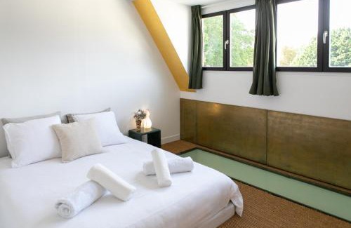 Noisy-sur-Ecole Apartment | Duplex Design - in the heart of Fontainebleau's forest - Climber's dream - Few min walk from the most emblematic climbing spots of Fontainebleau - TroisPignons - Overlooking the park of a castle - Ideal Digital Nomad, business trip