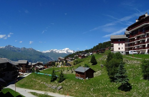 Vallandry Apartment | Duplex for 7 in Vallandry center, near slopes, pets allowed