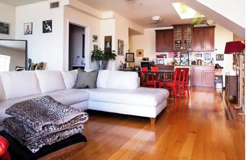 South Slope Apartment | Duplex Penthouse In The Sky w/360 Views & Hot Tub