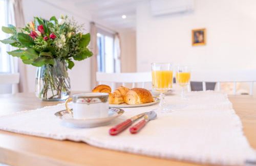 Paray-le-Monial House | Duplex SPA & Détente en Hyper-Centre avec Parking Privé