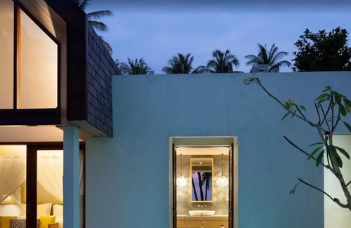 Pemenang Villa | Duplex Villa with Private Pool and Beach Access 14