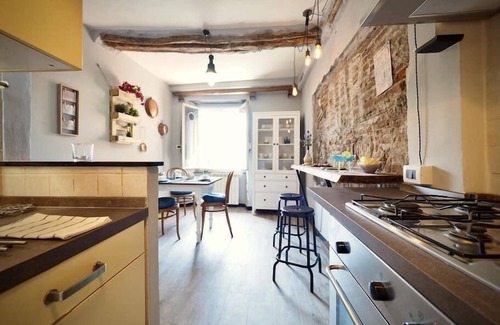 Pre Apartment | DWELLING OF CARMINE (AQUARIUM) GENOVABNB.IT